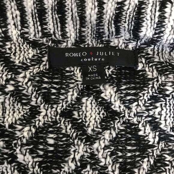 Romeo + Juliet Couture Cardigan Sweater - Picture 5 of 7